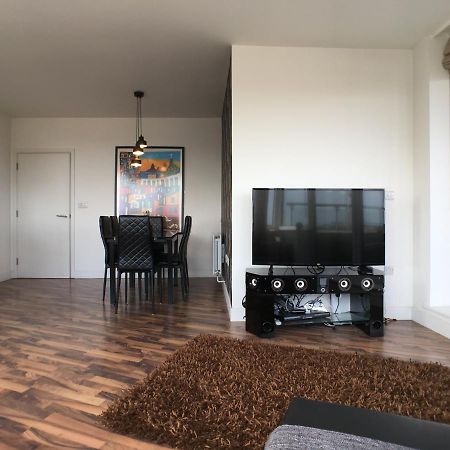 Luxury 2 Bed Penthouse Apartment Near Station Лондон Экстерьер фото