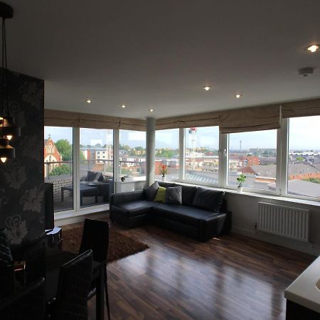 Luxury 2 Bed Penthouse Apartment Near Station Лондон Экстерьер фото