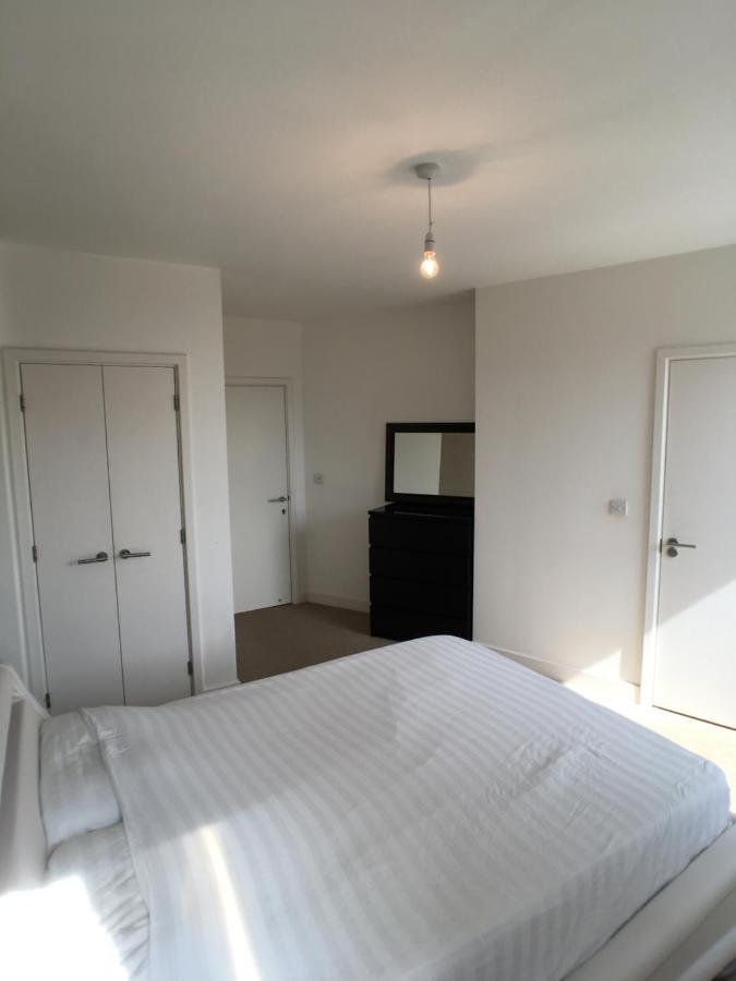 Luxury 2 Bed Penthouse Apartment Near Station Лондон Экстерьер фото