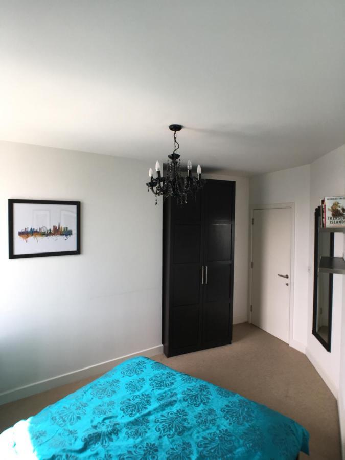 Luxury 2 Bed Penthouse Apartment Near Station Лондон Экстерьер фото